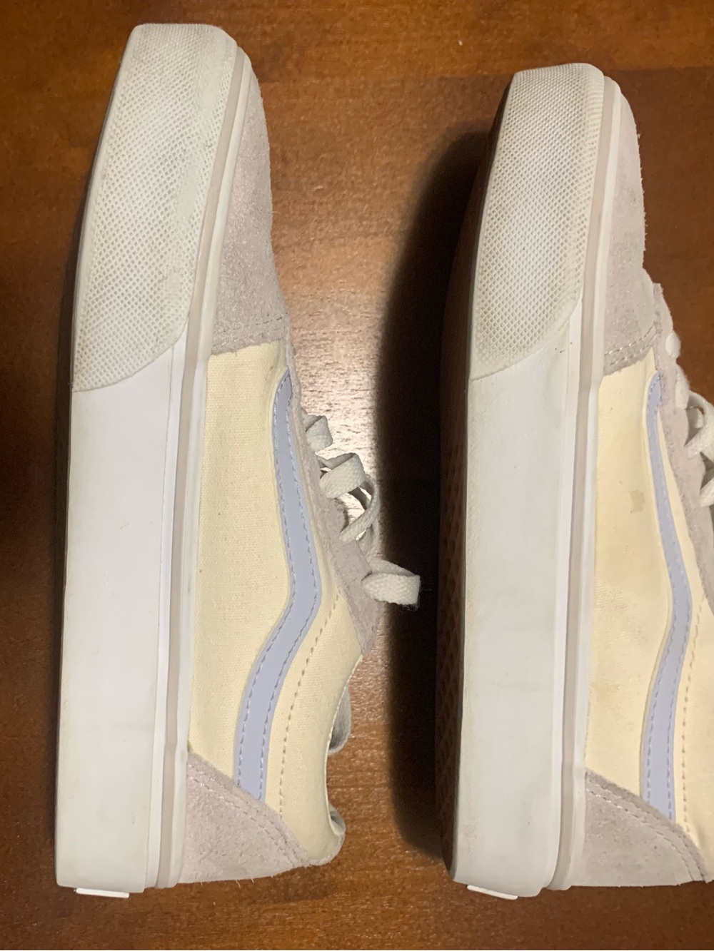 Vans Low-Top Sneakers in Cream and Light Blue